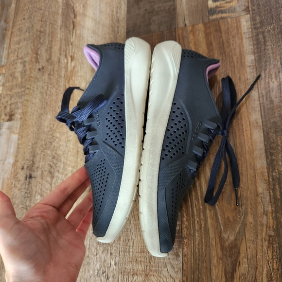 Crocs Lite Ride Sneakers - Picture 4 of 7